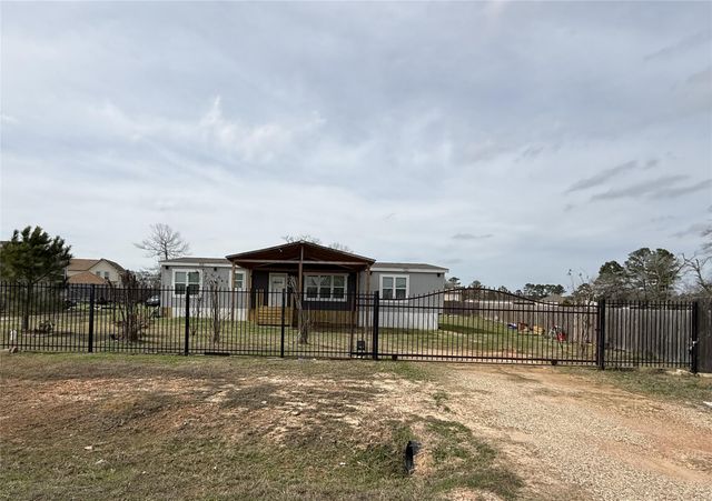 421 Bower Lane, Conroe, TX 77303
