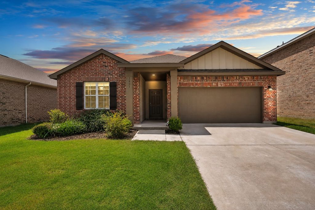 1433 Ancer Way, Fort Worth, TX 76052 — exterior
