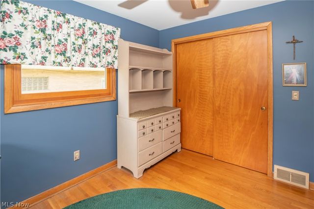 731 Bachtel Street SE, North Canton, OH 44720