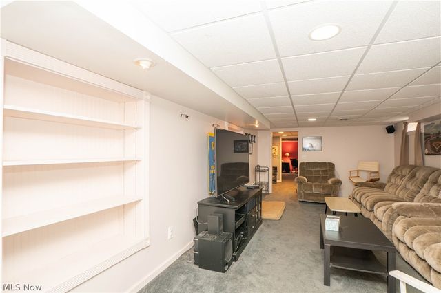 731 Bachtel Street SE, North Canton, OH 44720