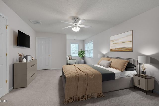 1901 Hawfields Crossing Lane, Mebane, NC 27302