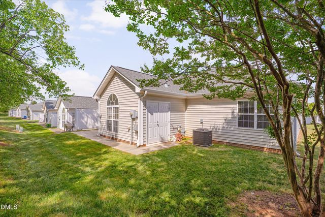 1901 Hawfields Crossing Lane, Mebane, NC 27302