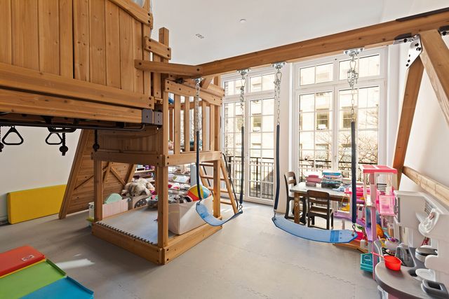 163 W 76TH Street, New York City, NY 10023