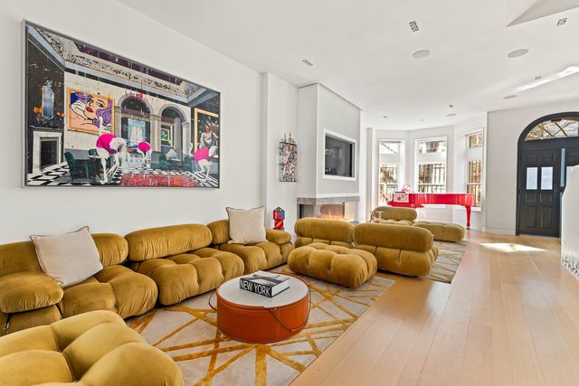 163 W 76TH Street, New York City, NY 10023