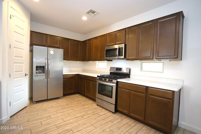 3824 S 64TH Drive, Phoenix, AZ 85043