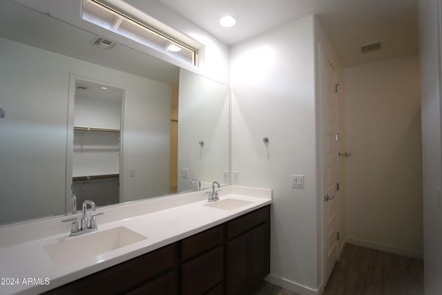 3824 S 64TH Drive, Phoenix, AZ 85043