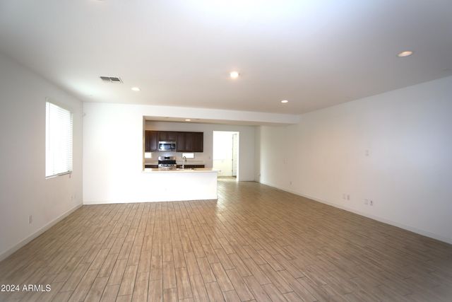 3824 S 64TH Drive, Phoenix, AZ 85043