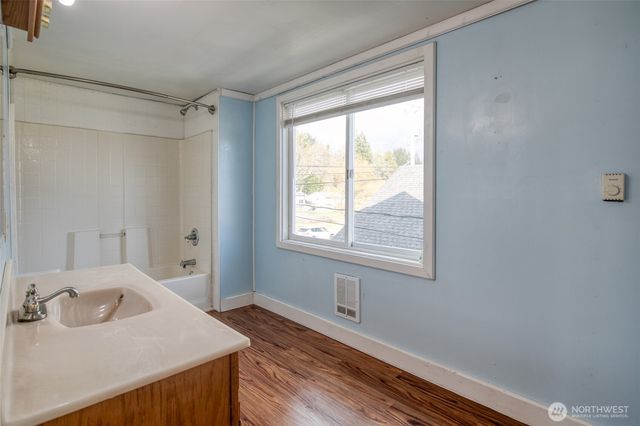 2409 Cherry Street, Aberdeen, WA 98520