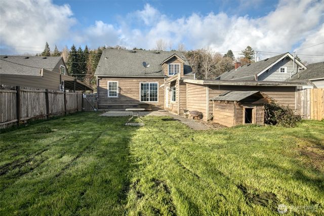 2409 Cherry Street, Aberdeen, WA 98520