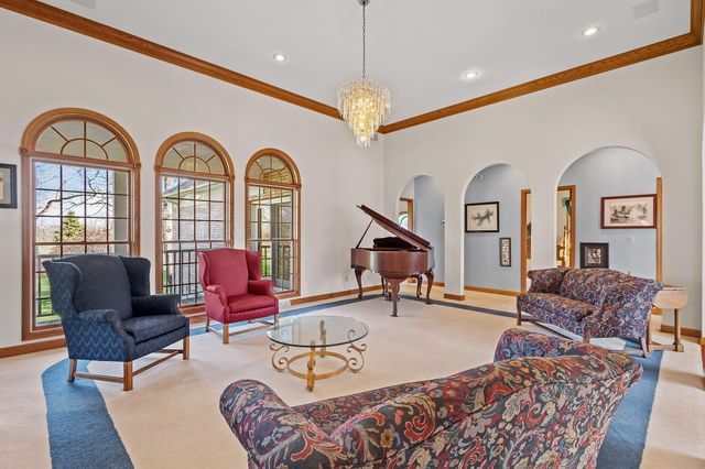 6664 Ridgeview Drive, Demotte, IN 46310