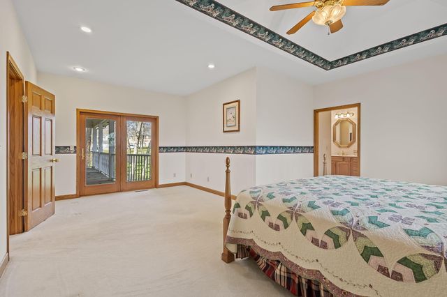 6664 Ridgeview Drive, Demotte, IN 46310