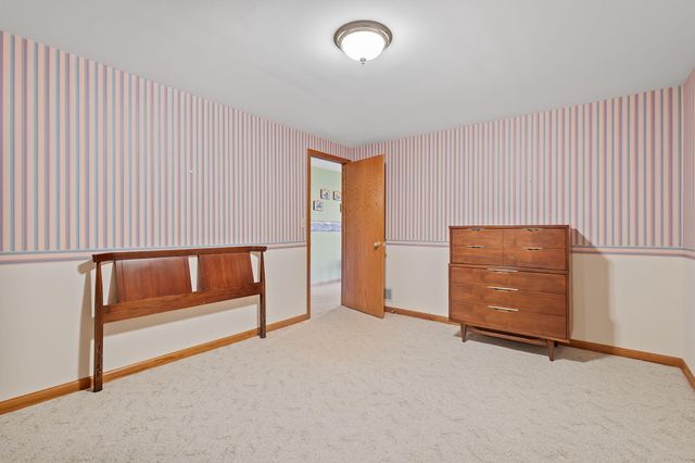6664 Ridgeview Drive, Demotte, IN 46310