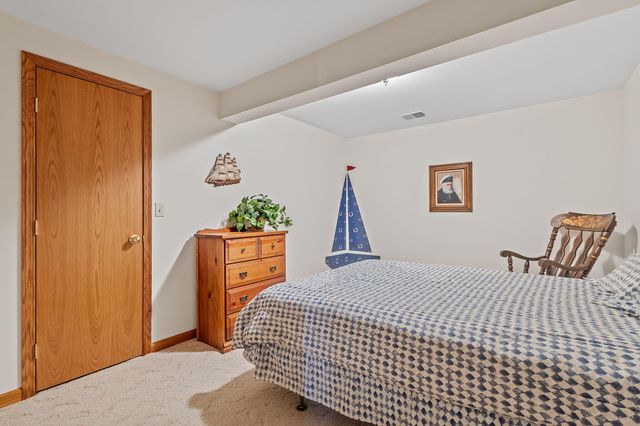 6664 Ridgeview Drive, Demotte, IN 46310