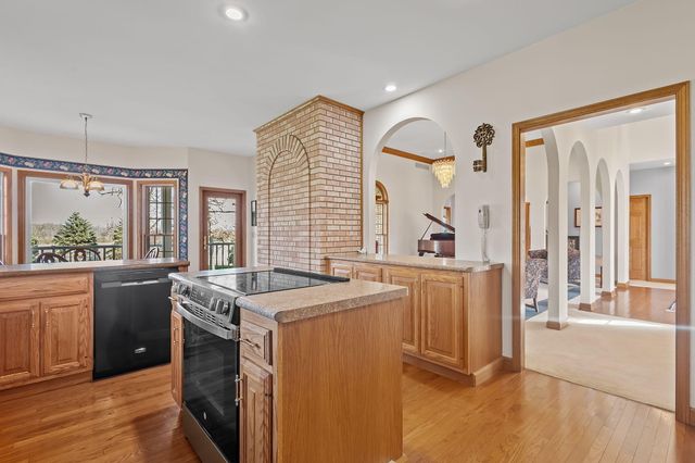 6664 Ridgeview Drive, Demotte, IN 46310