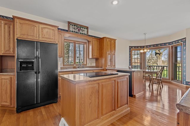 6664 Ridgeview Drive, Demotte, IN 46310