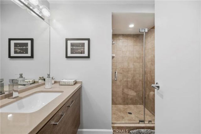7135 Hollywood Boulevard 405, Hollywood, CA 90046