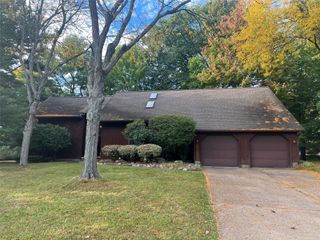 4256 NEPTUNE Drive, Erie, PA 16506