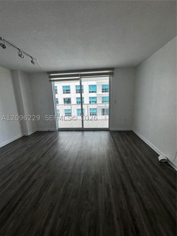 1200 Brickell Bay Dr 3206, Miami, FL 33131