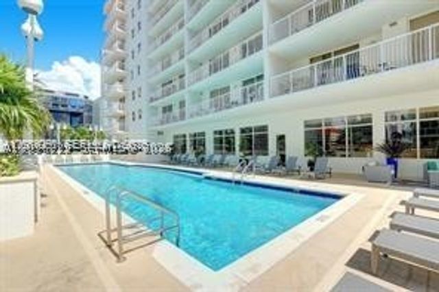 1200 Brickell Bay Dr 3206, Miami, FL 33131