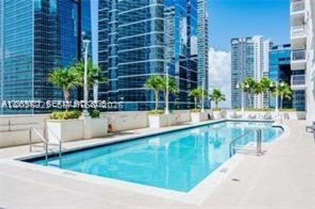 1200 Brickell Bay Dr 3206, Miami, FL 33131