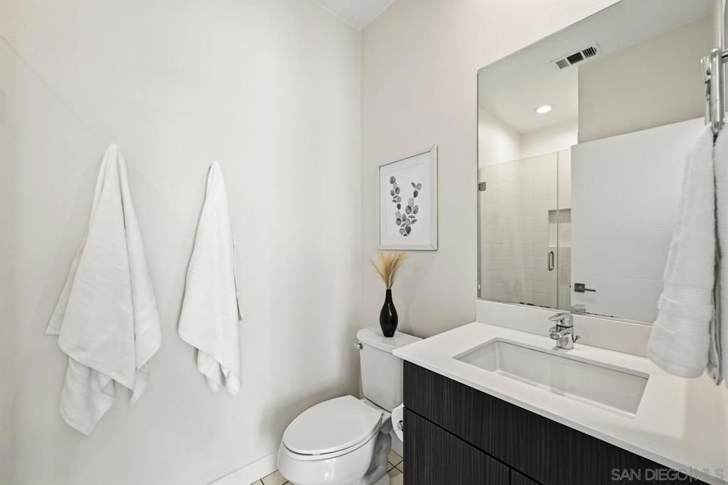 Image 24 of property listing at 748 Shoreline, Chula Vista, CA 91910