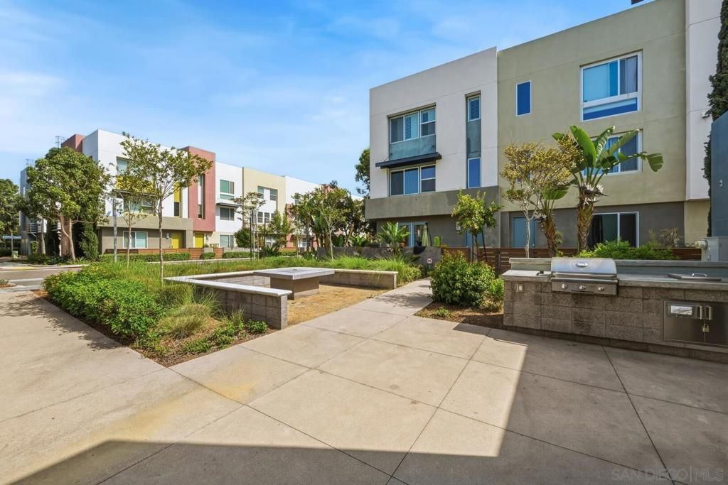 Image 32 of property listing at 748 Shoreline, Chula Vista, CA 91910