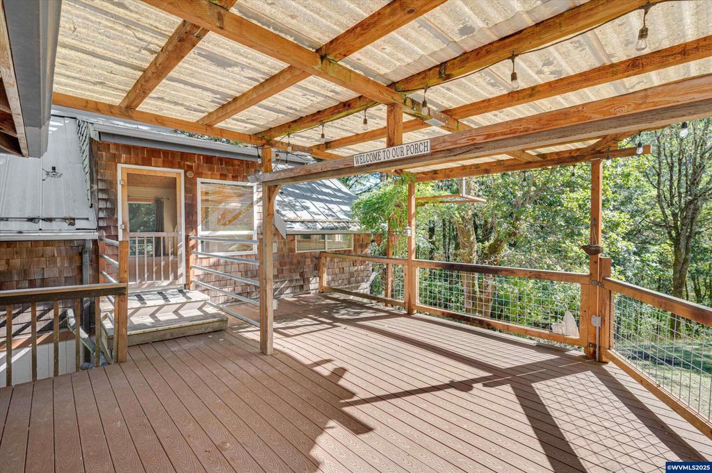 Image 18 of property listing at 23340 Doane Creek Rd, Sheridan, OR 97378