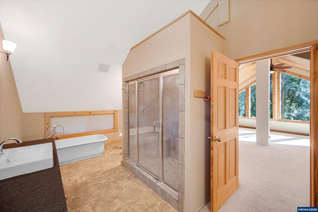 Image 24 of property listing at 23340 Doane Creek Rd, Sheridan, OR 97378