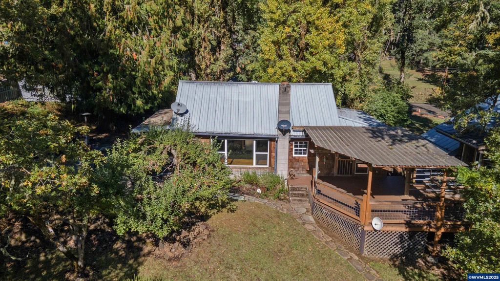 Image 49 of property listing at 23340 Doane Creek Rd, Sheridan, OR 97378