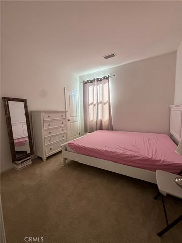 146 Working, Irvine, CA 92602