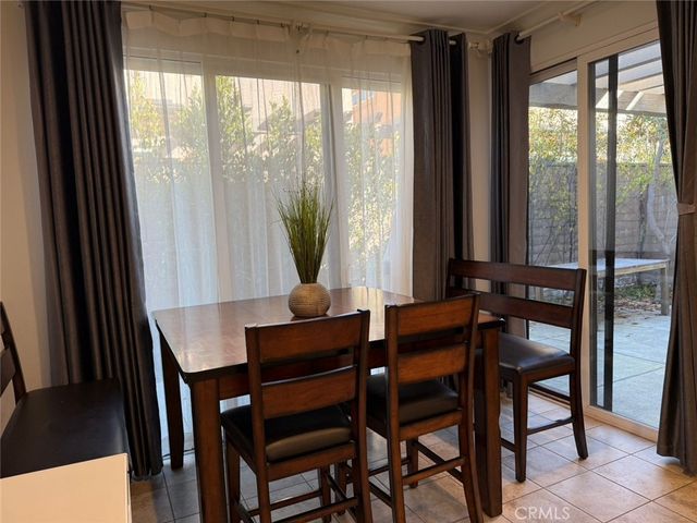 146 Working, Irvine, CA 92602