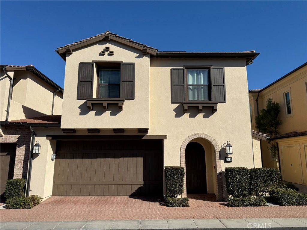 146 Working, Irvine, CA 92602