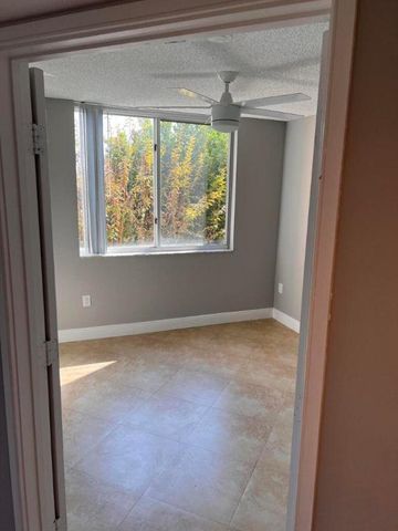 1000 Scotia Drive 302, Hypoluxo, FL 33462