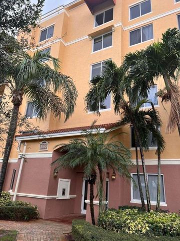 1000 Scotia Drive 302, Hypoluxo, FL 33462