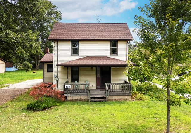 304 N Hartel Road, Potterville, MI 48876