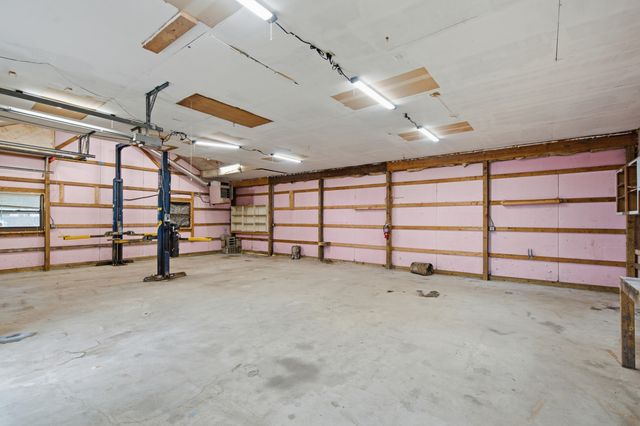 304 N Hartel Road, Potterville, MI 48876