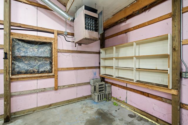 304 N Hartel Road, Potterville, MI 48876