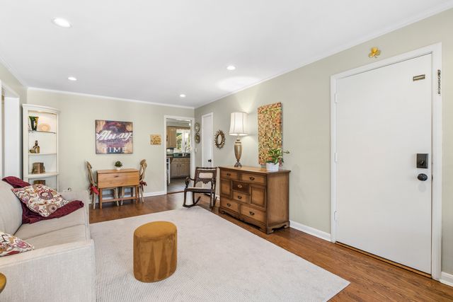 2238 Central Street 2, Evanston, IL 60201