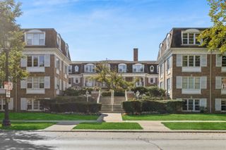 2238 Central Street 2, Evanston, IL 60201