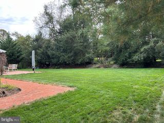 65 DOWNING DR, Wyomissing, PA 19610