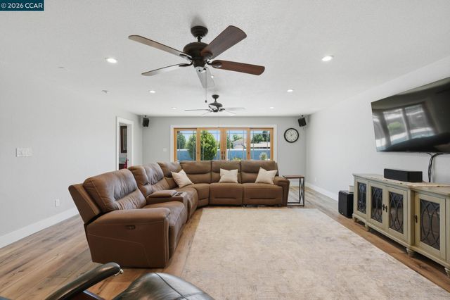 1911 Minnesota Ave, Brentwood, CA 94513