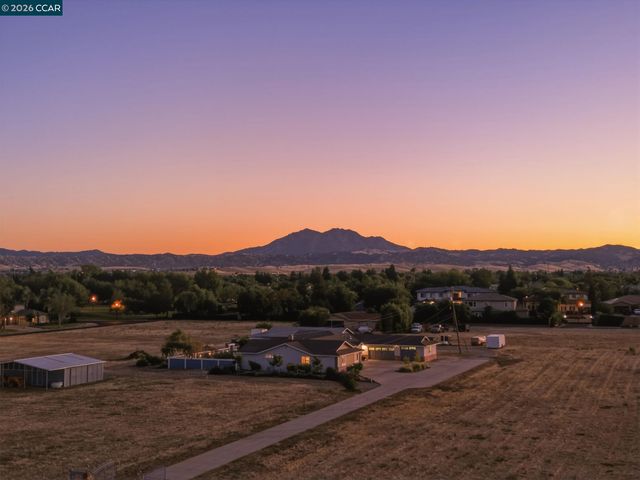 1911 Minnesota Ave, Brentwood, CA 94513