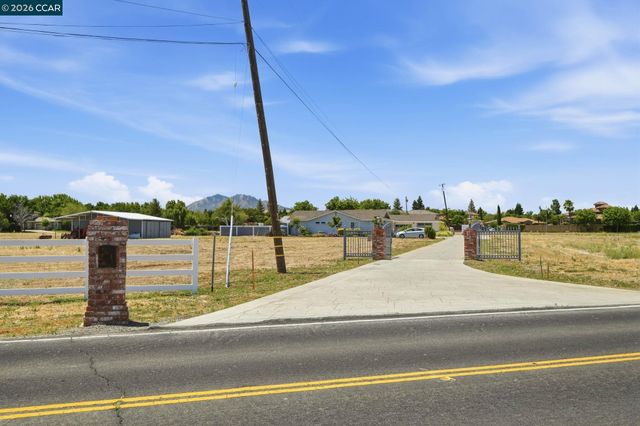 1911 Minnesota Ave, Brentwood, CA 94513