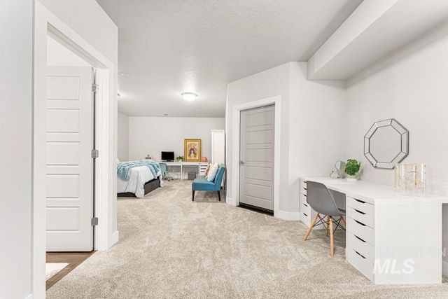 5707 W Hidden Springs Dr, Boise, ID 83714