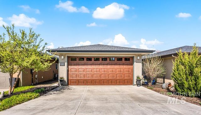 5707 W Hidden Springs Dr, Boise, ID 83714