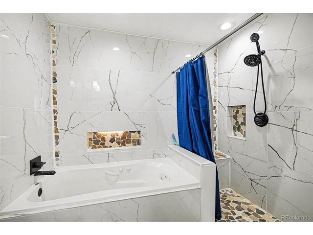8151 S Marion Ct, Centennial, CO 80122