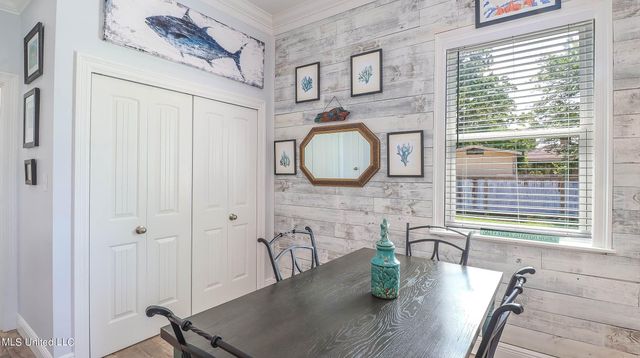 421 Carroll Avenue, Bay Saint Louis, MS 39520