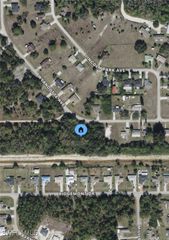 2192 Wyandotte AVE, Alva, FL 33920