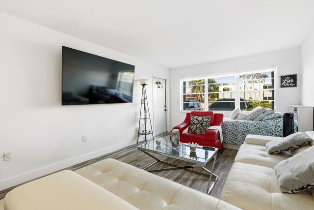 1502 S Lakeside Drive 116, Lake Worth Beach, FL 33460