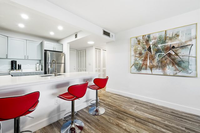 1502 S Lakeside Drive 116, Lake Worth Beach, FL 33460